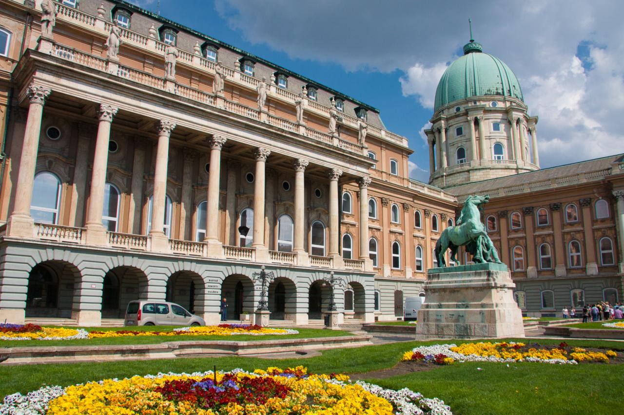 Business Class Flights To Budapest - TopBusinessClass.com